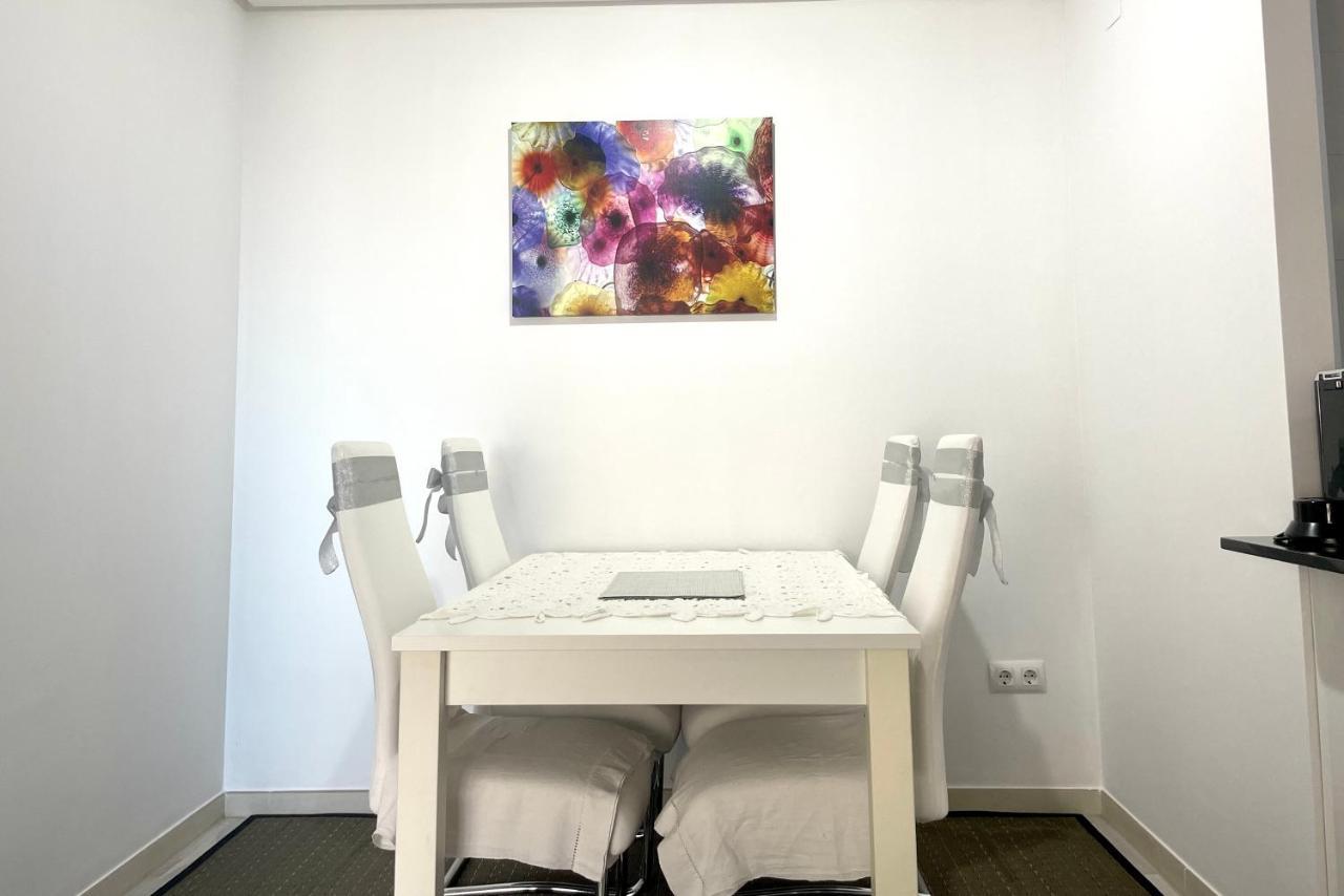 Modern Cozy 2-Bedroom Los Dolses Villamartin Dehesa de Campoamor  エクステリア 写真