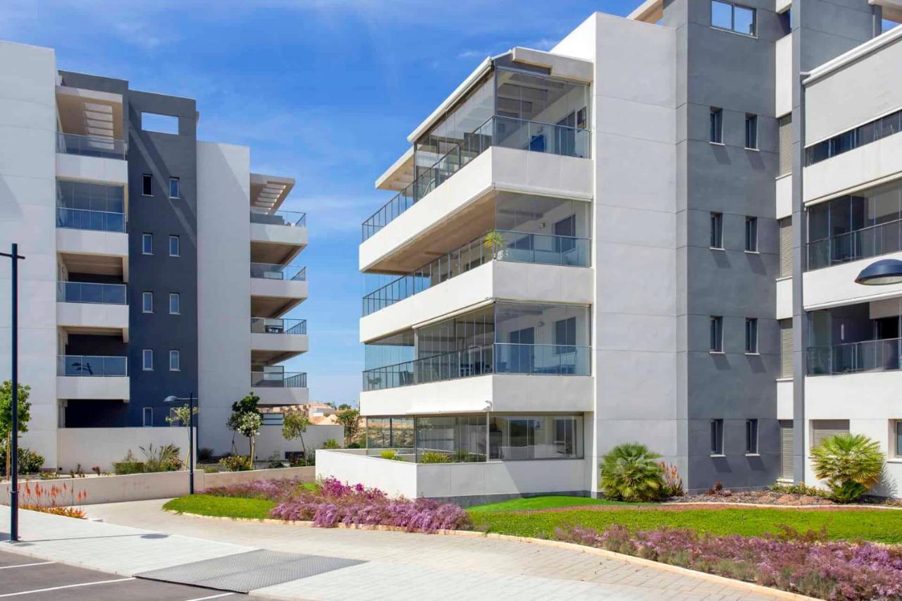 Modern Cozy 2-Bedroom Los Dolses Villamartin Dehesa de Campoamor  エクステリア 写真